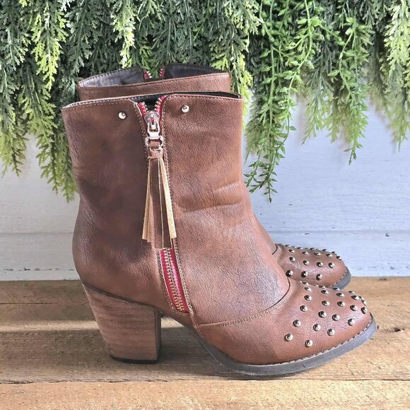 Size 9 Brown & Silver Studded Red Zipper Tassel Boots - Picture 1 of 9
